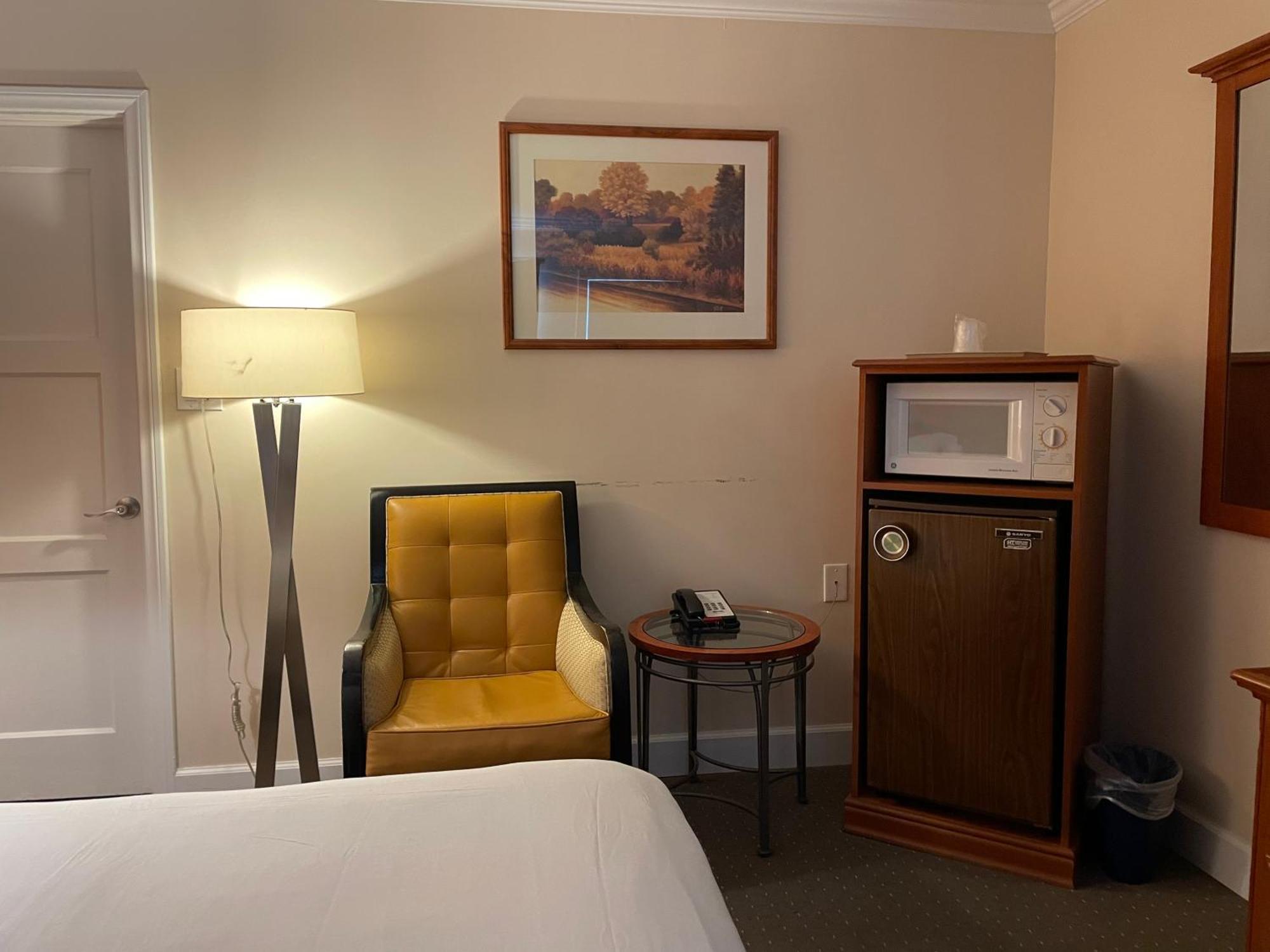 Howard Johnson By Wyndham Ridgecrest, Ca מראה חיצוני תמונה