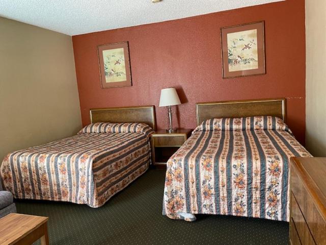 Howard Johnson By Wyndham Ridgecrest, Ca מראה חיצוני תמונה